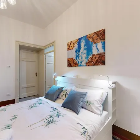 Ai Crociferi 3* パレルモ