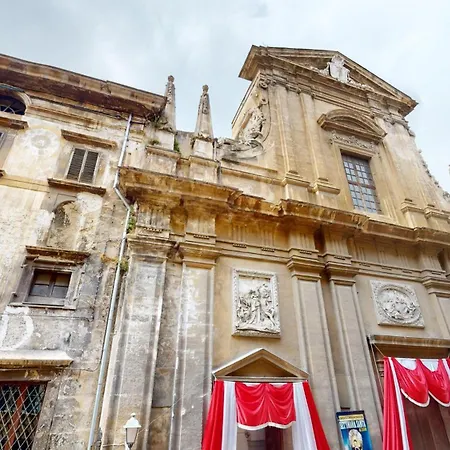 ゲストハウス Ai Crociferi