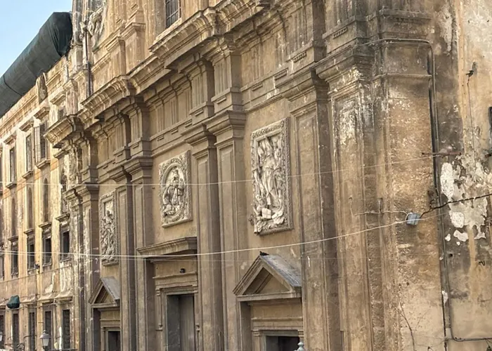 Ai Crociferi Гостевой дом Палермо